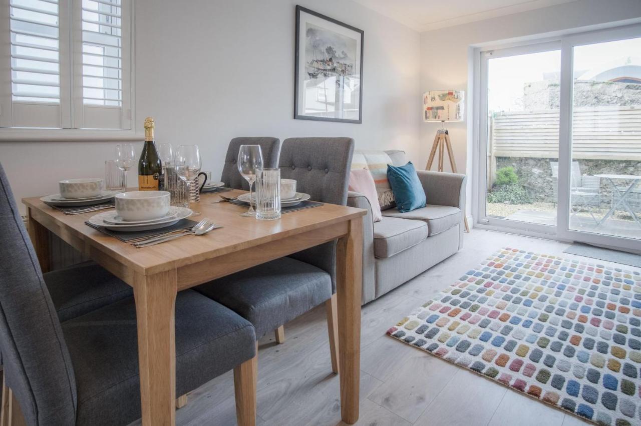 Ty Melyn - 2 Bedroom Cottage - 滕比 外观 照片