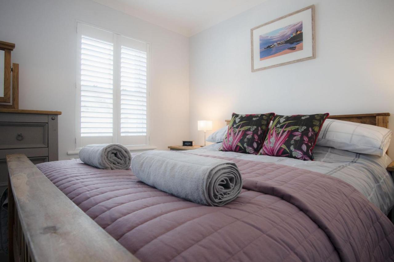 Ty Melyn - 2 Bedroom Cottage - 滕比 外观 照片