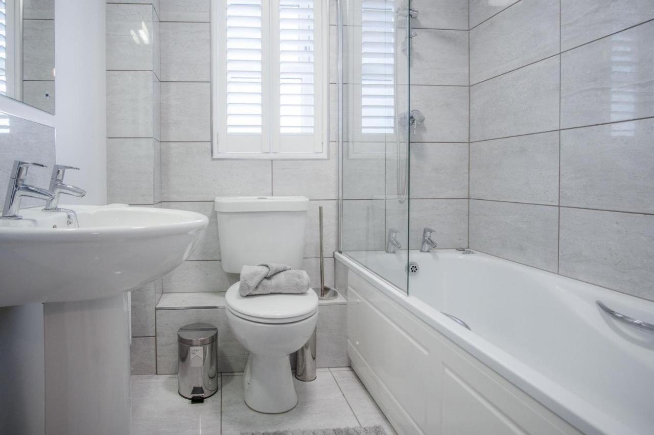 Ty Melyn - 2 Bedroom Cottage - 滕比 外观 照片
