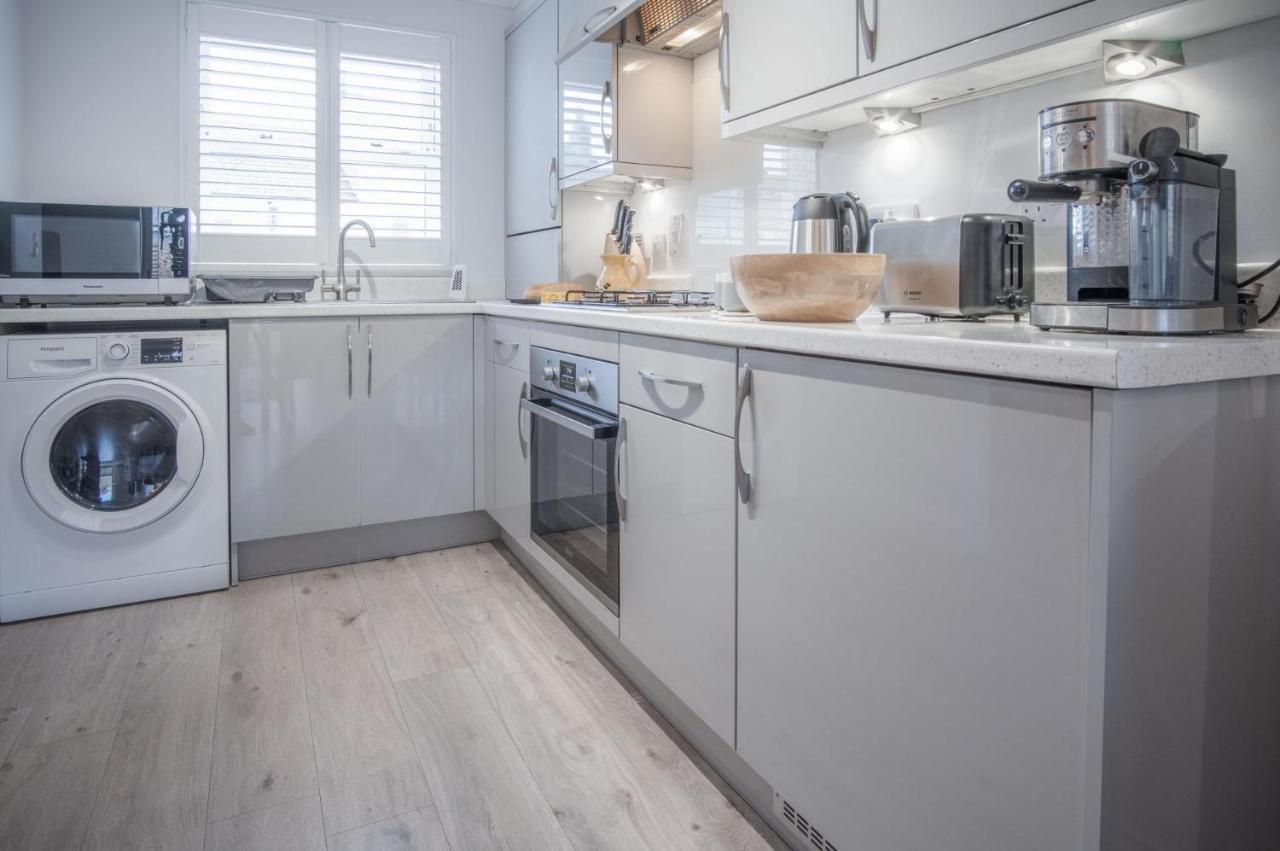 Ty Melyn - 2 Bedroom Cottage - 滕比 外观 照片